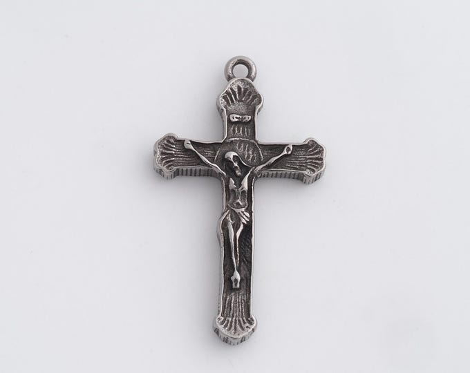 Stainless Steel Retro Cross Pendant,Religion Charms,Religion Charm Bracelet Necklace for DIY Jewelry Making Supply,44x25.3x5mm