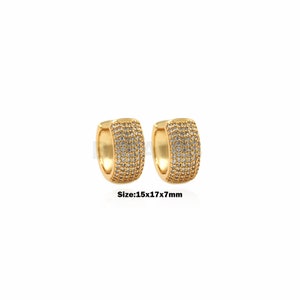 Orecchini cerchio 1Pair Orecchini micro-pavimentati Zirccon Wide Hoop orecchini in ottone placcato oro, gioielli che indossano orecchini rotondi in zirconia cubica 15x17x7mm