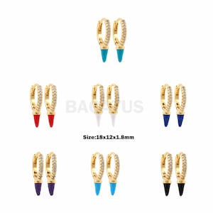 1 par de pendientes de aro de circonita, pendientes de circonita cúbica, pendientes de aro dorados, pendientes de circonita con forma de círculo y punta triangular esmaltada, joyería.