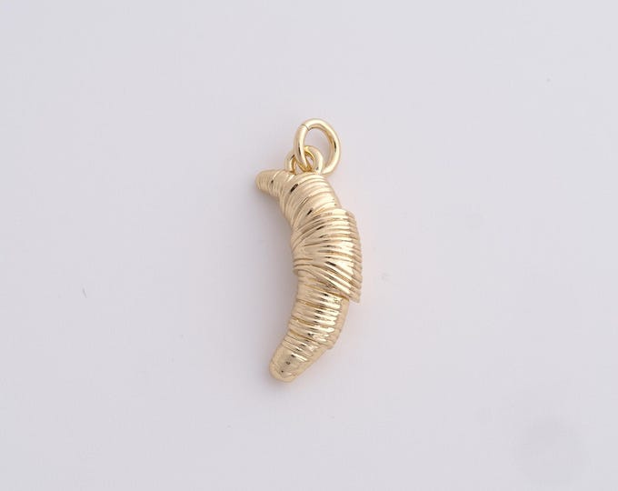 Moon Pendant Crescent Charm Pendant 18K Gold Filling Moon Charm DIY Jewelry Making Supplies 22.7x8.4x5.5mm