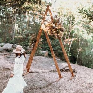 Triangle Wedding Arch, Wedding Backdrop, Rustic Wedding Décor, Wedding Arbor Boho - Geometric Wedding Arch