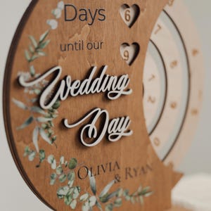 Wedding Countdown Calendar Gift for Couple, Custom Engagement Gift, Days Until Wedding Day Calendar, Wedding Planning Display Gift for Bride
