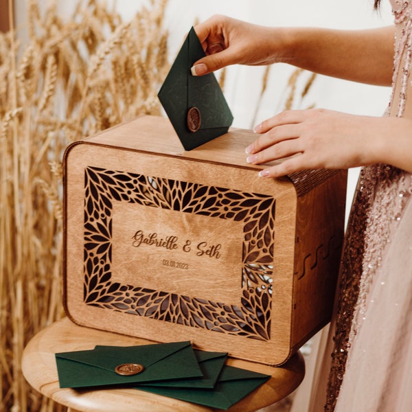 Hochzeitskartenbox mit Schlitz, rustikale Hochzeitsgeschenkbox, individuelle Kartenbox aus Holz, personalisiertes Hochzeitsgeschenk, Boho-Hochzeitsdekoration