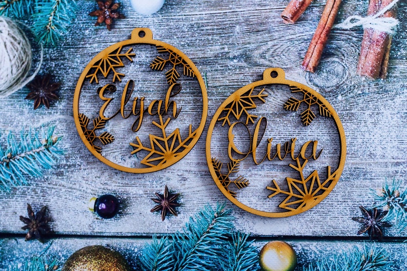 Custom Name Holiday Décor Christmas Tree Ornaments Nordic Holiday Décor Personalized Christmas Ornaments Laser Cut Wood Snowflakes Gold