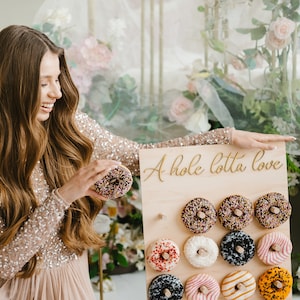 Wedding Donut Wall Table Decor, Custom Donut Wall for Birthday Party, Donut Display Stand for Dessert Table, Wedding Favor for Guest Stand