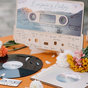 Letrero de boda con música disco de los 70, con forma de casete, decoración musical retro para bodas, libro de firmas personalizado para bodas alternativas.