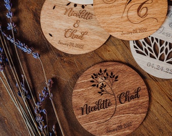 Posavasos de madera personalizados para bodas: Recuerdos rústicos para fiestas