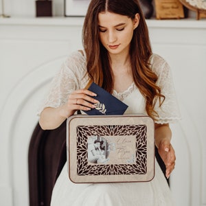 Boîte pour cartes de mariage personnalisée avec portrait personnalisé, décorations de mariage rustiques, boîte pour cartes et cadeaux pour la douche nuptiale avec fente, tirelire