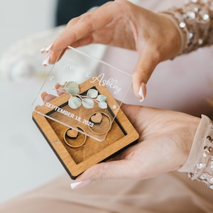 Boîte porte-alliances pour cérémonie de mariage, boîte à bagues de fiançailles personnalisée avec couvercle en verre, coussin pour porte-alliances, décoration de mariage rustique image 7