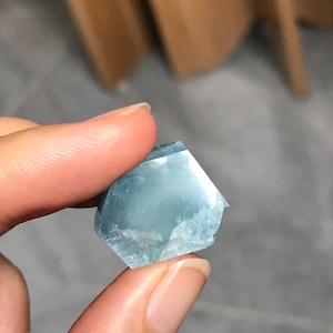Raw aquamarine from Vietnam - aquamarine crystal- raw aquamarine from Vietnam- blue aquamarine