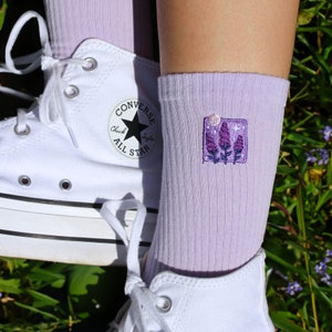 Calcetines con diseño de luna lavanda imagen 1