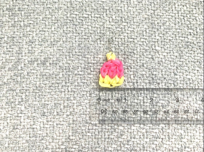 Hat Rainbow Loom Earrings Hat Earrings Rainbow Loom Winter Earrings Winter Jewelry Snowy Jewelry Snow Hat Earrings