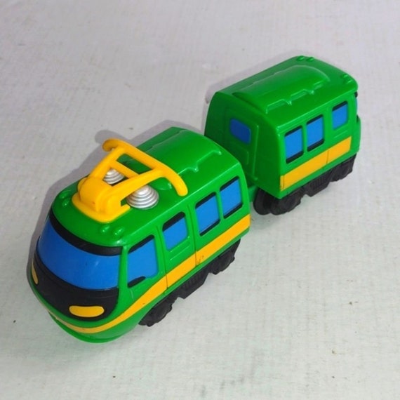 Geotrax 2987CK Green Push-along Train & Carriage for Geotrax 2987CK Green Push-along Train & Carriage for