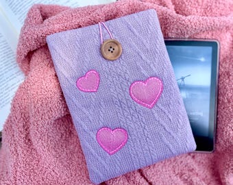Étui pour Kindle - Pochette rembourrée pour liseuse avec patchs coeurs brodés, cadeau pour les lecteurs romantiques