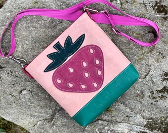 Petit sac à bandoulière en cuir de liège et fraise - Sac à main minimaliste de tous les jours