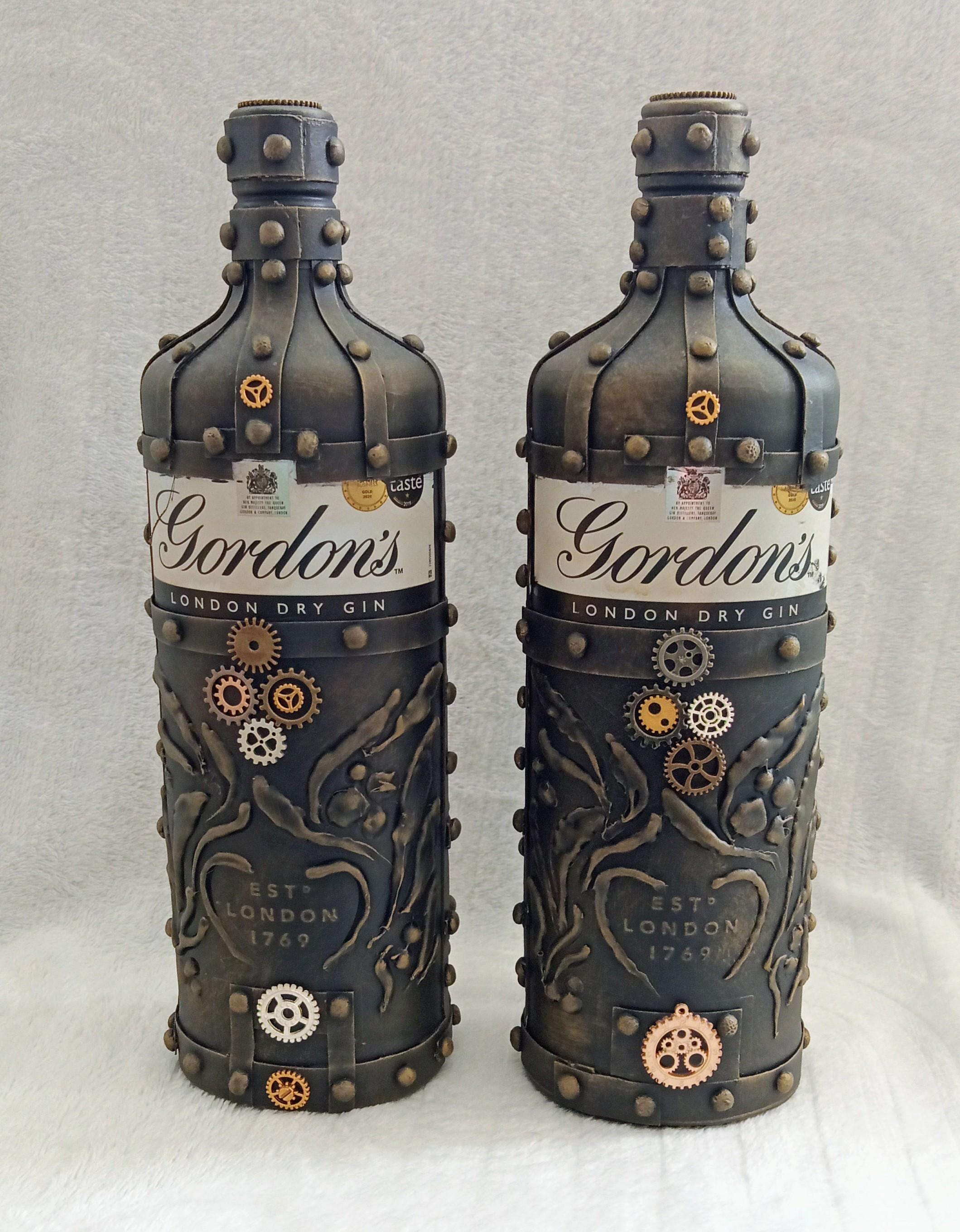 Vintage gordons gin bottle - Etsy Portugal