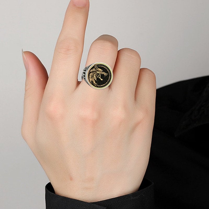 Witcher Wolf Ring Geralt of Rivia Official Witcher Netflix & Ring Witcher Necklace White