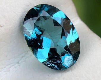 Turmalina Azul Indicolita Oval 7 MM 0,85 Quilates – Gema Natural da Pedra de Nascimento de Outubro para Joias