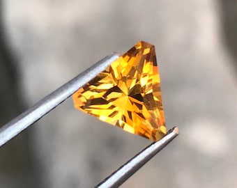 天然イエローシトリンロゼンジ 18mm 5.00カラット 11月の誕生石