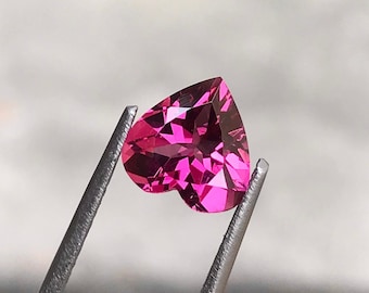Natural Rhodolite Garnet -January Birthstone - 8 MM Rhodolite Garnet Heart Shape - Rhodolite Garnet Pink - 2.05 Carat - Gemstone for Jewelry