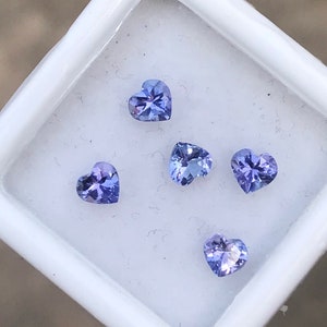 Natural Tanzanite 5 Pieces Set - December Birthstone - 4 MM Tanzanite Heart - 1.30 Carat Set ,Tanzanite blue, Tanzanite for jewellery.