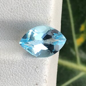 Natural Sky Blue Topaz - 10.5 MM Sky Blue Topaz Marquise - December Birthstone - 2.40 Carat Blue Topaz - Navette Cut blue Topaz For Jewelry