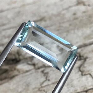 Natural Aquamarine Baguette Cut Gemstone: 1.45 Carat, 10 MM, March Birthstone