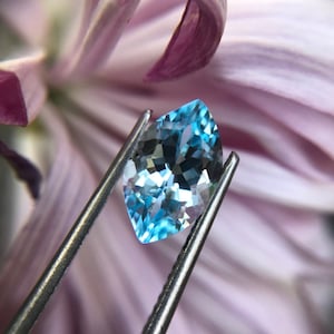 Natural Sky Blue Topaz - 11.5 MM Sky Blue Topaz Marquise - December Birthstone - 2.90 Carat Blue Topaz - Navette Cut blue Topaz For Jewelry