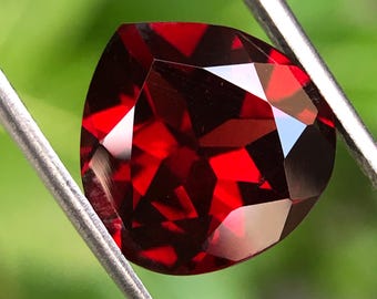 Red Garnet Heart 10mm 4.22 Ct January Birthstone Gemstone for Jewelry