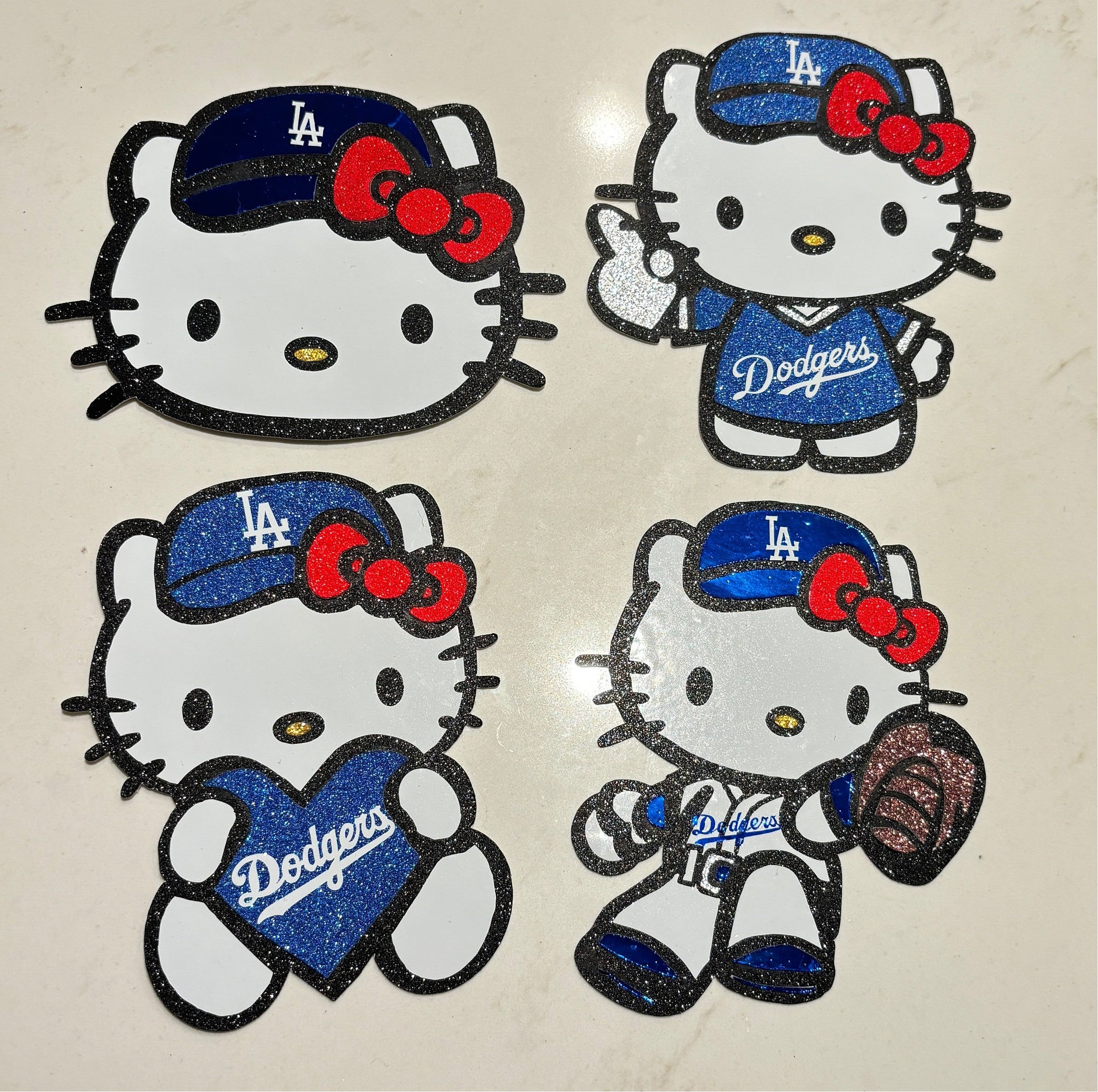 【限定品】ドジャース　キティー ドジャース 先着限定 ハローキティ人形とおまけ ロサンゼルス観光