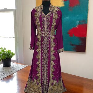 Women wine and gold moroccan kaftan dress