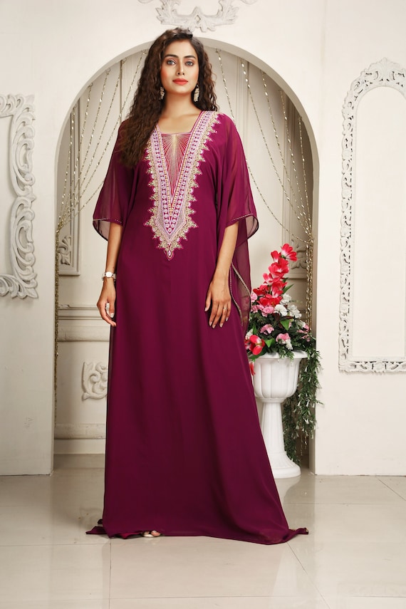 green emerald velvet dress Amazon.com: Velvet Kaftan Dresses for Women Fancy, Moroccan Arabic Jalabiya  Eid Dress Dubai Outfits for Women Islamic Abaya V-neck Full Length Evening  Pageant Formal Long Modern Farasha Gown Caftan Dark Green L :