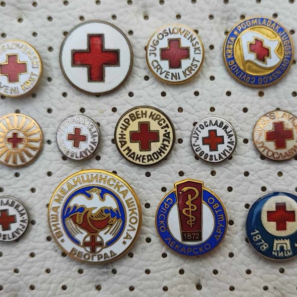 Red Cross Yugoslavia Vintage Enamel Pins 1970s Yugoslavia Hrvatska Crveni Kriz Serbia Red Cross Pins Rote Kreuz Anstecknadeln Röda korset