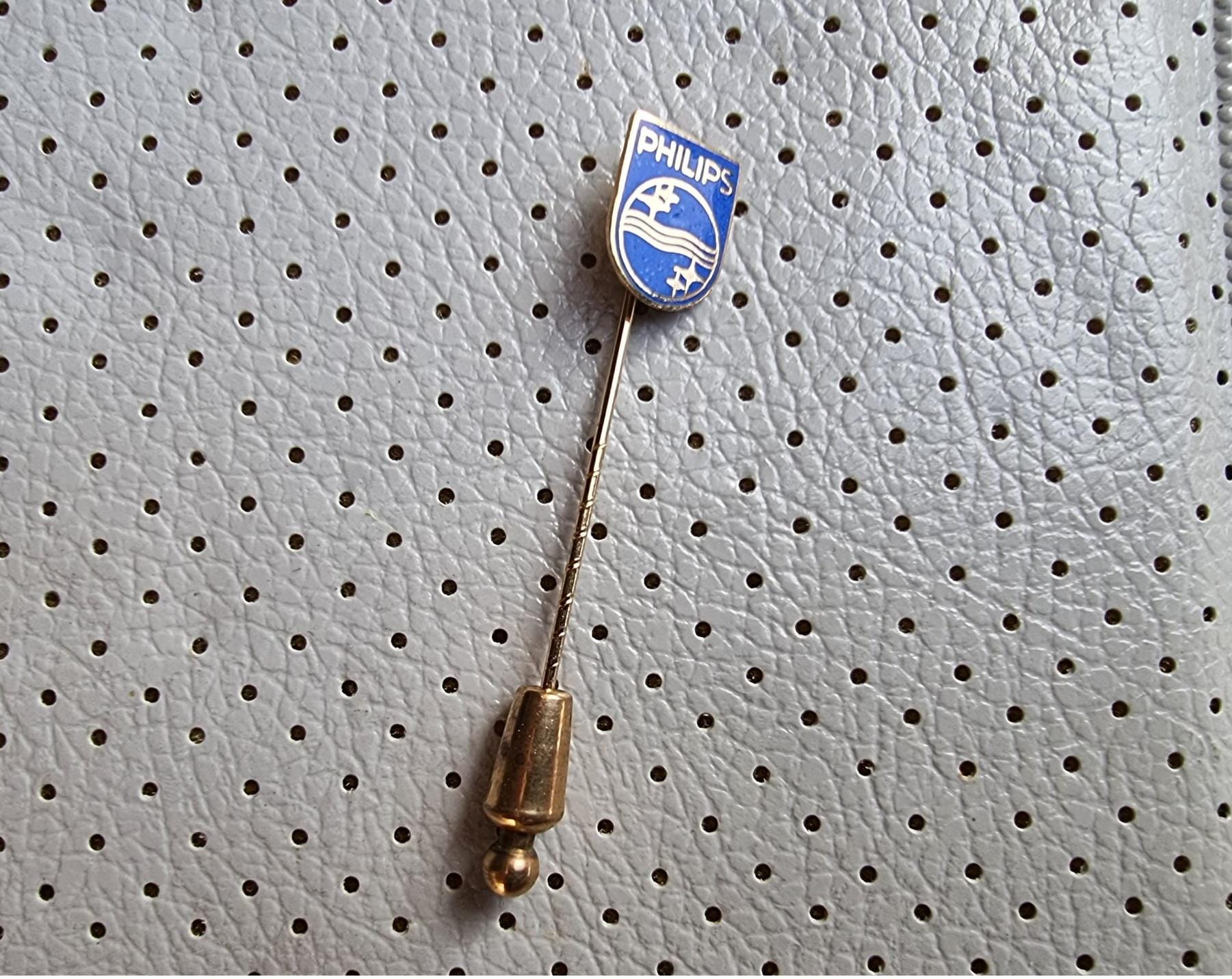 Philips Vintage Enamel Pin Club Membership Award Jubilee 1980 Turntable ...