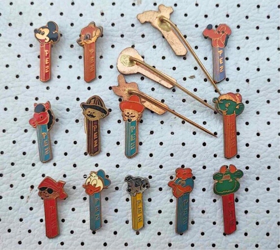 70's OLD PEZ pins 15点コンプリート品 オールドペッツ 70's OLD PEZ