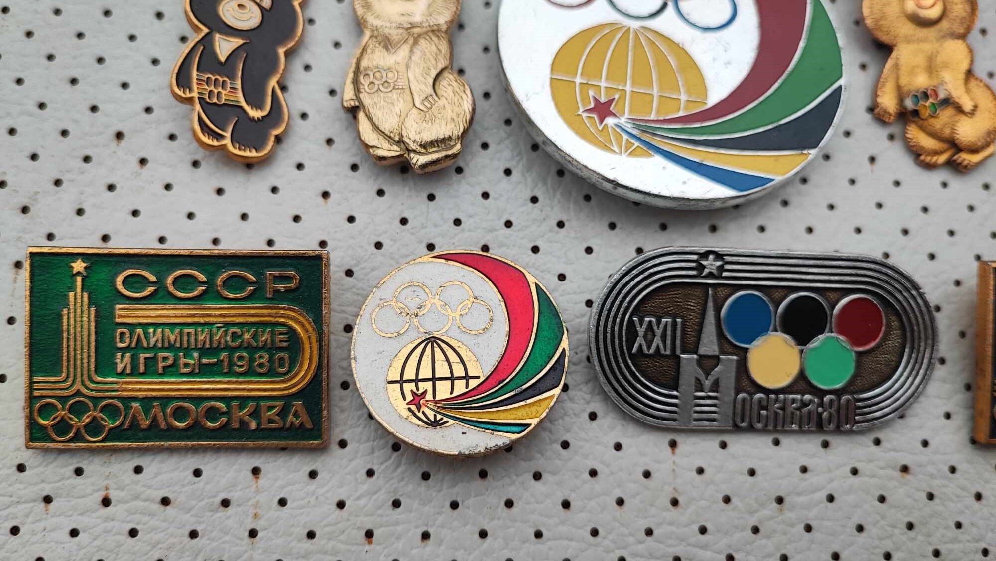 Épinglette Ours olympique Misha, Moscou 1980, insigne, pentathlon, signe des Jeux olympiques, épinglette de sport soviétique, insigne en plastique vintage, épingle vintage, URSS - France