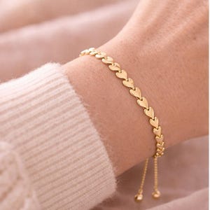 Bracelet slider coeur doré à maillons, bracelet coeur plaqué or, bracelet slider coeur d'amour doré