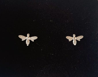 Tiny Bee-oorknopjes, sterlingzilveren bij-knopoorbellen, bij-oorbellen, sierlijke oorbellen, bij cadeau