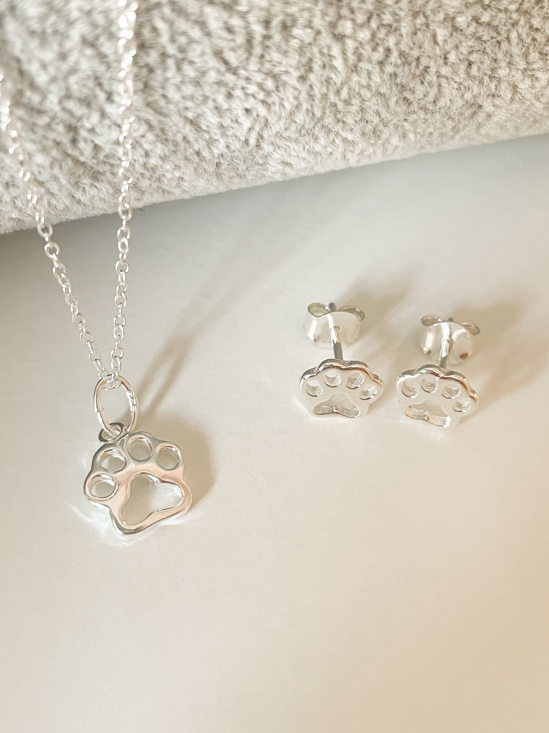 Sterling Silver Tiny Dog Cat Paw Print Charm Pendant Necklace Gift Box Pet  Loss