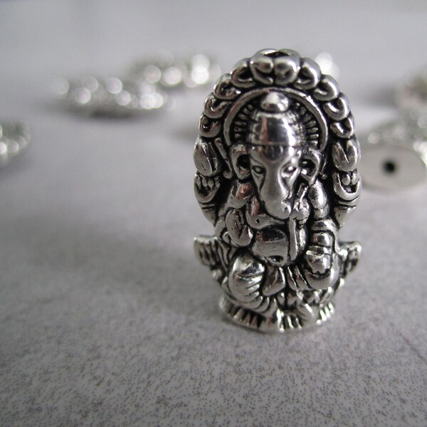 Perle éléphant hindou style tibétain - 22x14x7,5mm, trou: 2mm - Argent antique en alliage - Perle Ganesh pour bracelet et bijoux, breloque