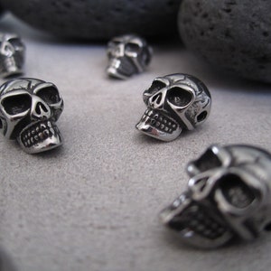 Perle Tete de mort - Crane en acier inoxydable 304 - 15x9,5x9mm, trou: 2mm - Argenté - Pirate, halloween, bracelet et bijoux, collier