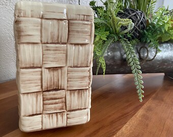 1950’s Shawnee Basket Weave Vase, retro,  Pattern 842