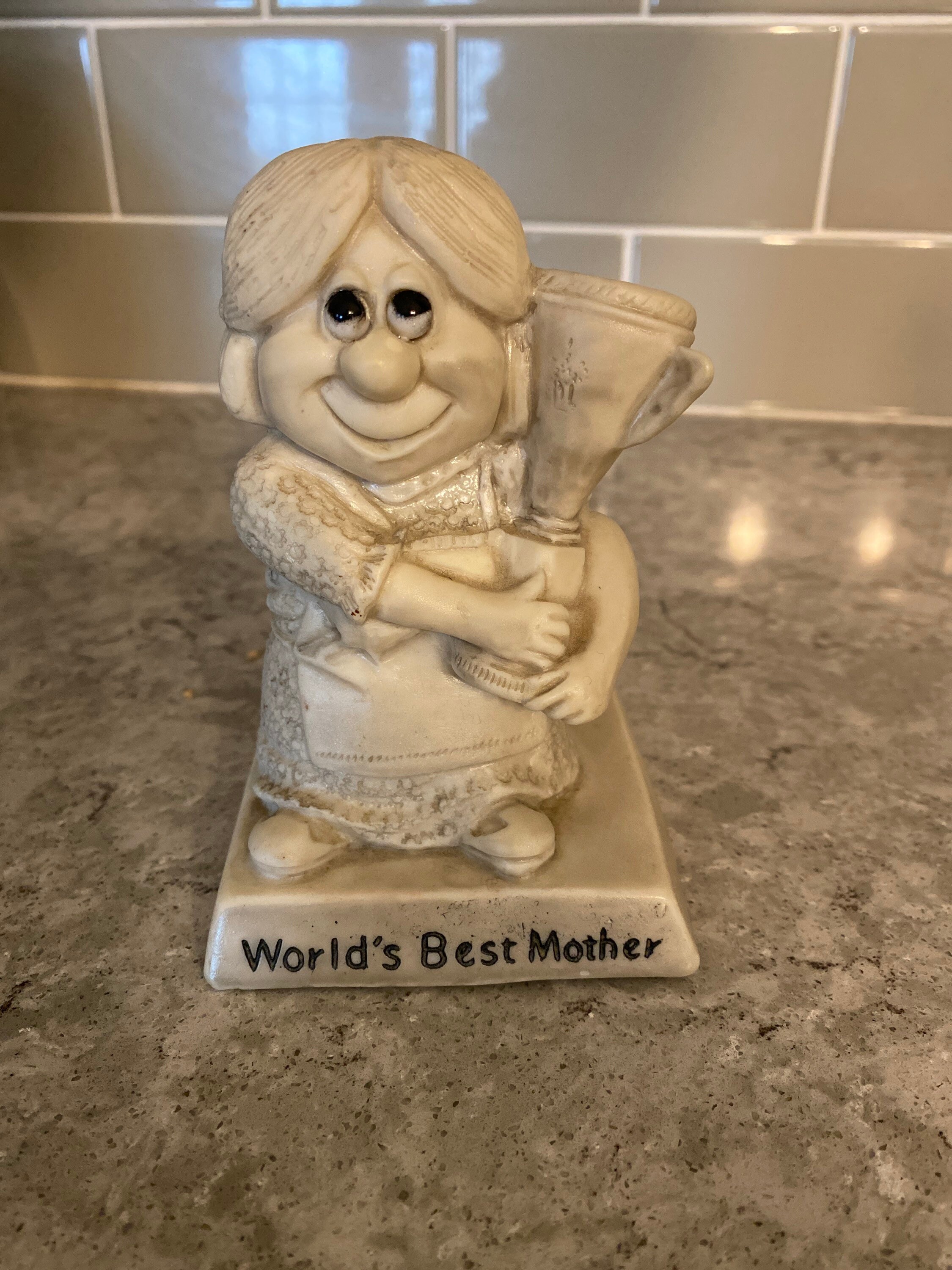 1970s Russ Berrie Co. Plastic Statue. worlds Best Mother. Etsy UK