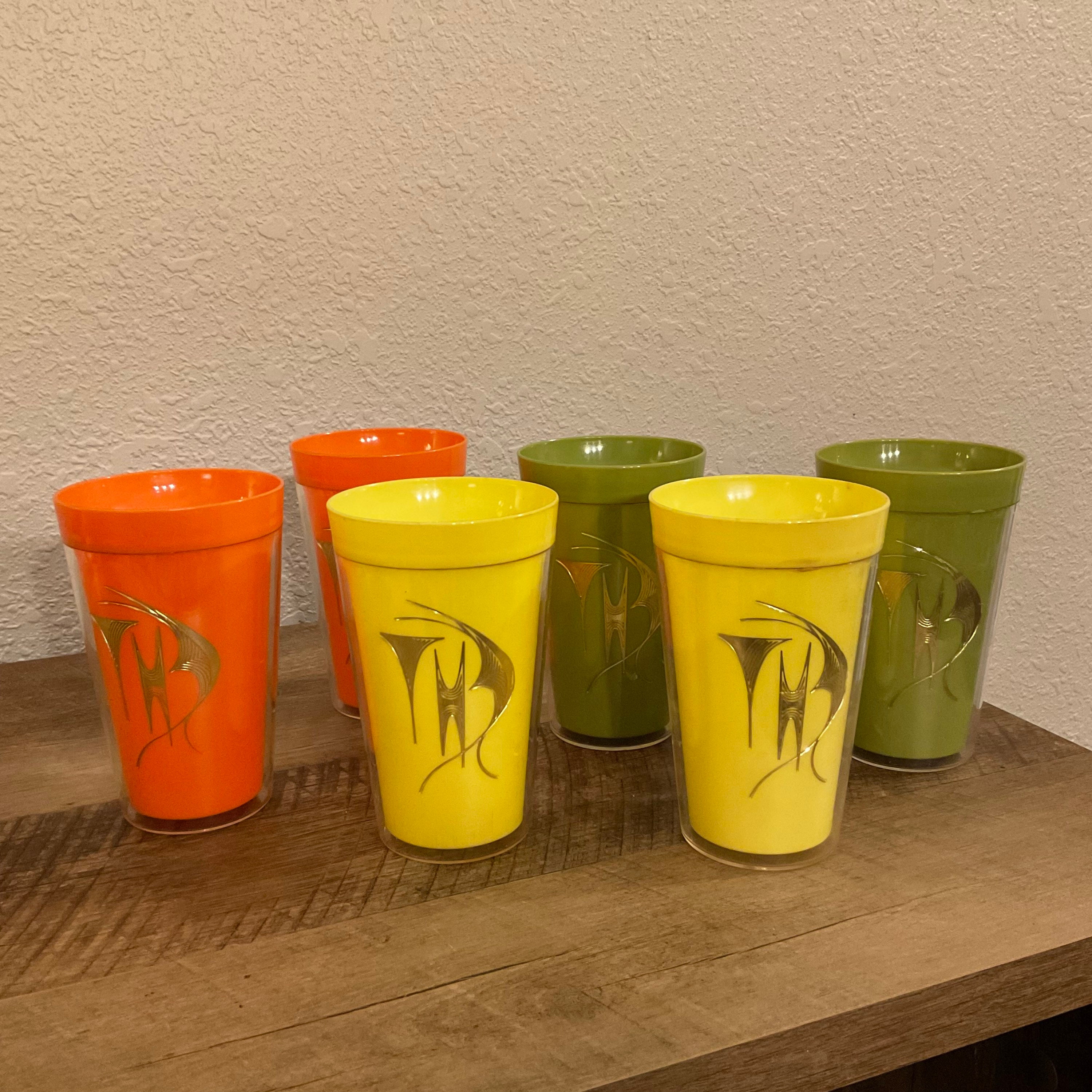 Vintage FremWare Plastic Set Of 6 Drinking Cups Retro Red, Yellow, White,  Green