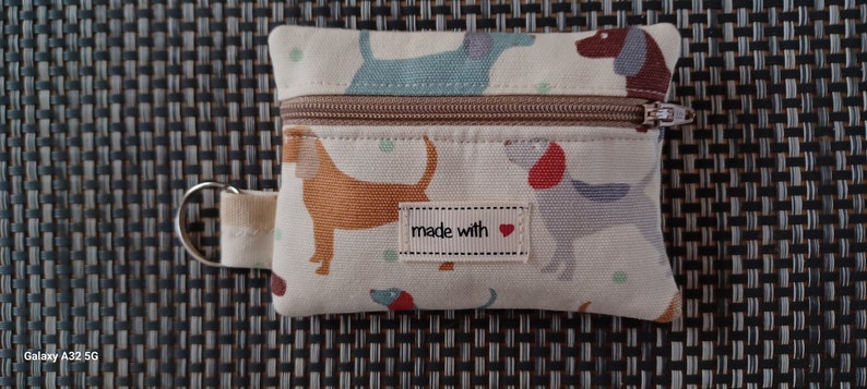 Handmade bags that can be used for anything you wish to keep together,so that you dont loose them, and can be easily sourced and organised. Coin Purse