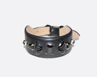 Luxus Hundehalsband aus Leder mit schwarzen Edelsteinen – handgemaakt, luxueus en modern