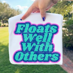 Flota bien con otros png, lago png, río png, verano png, natación png, moderno png, diseños de boutique, verano retro png, superventas png