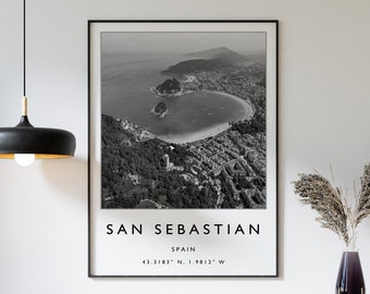 San Sebastian Poster, San Sebastian Travel Print, Spain Travel Poster, Travel Decor, Minimalist Travel, Black and White Poster, A1/A2/A3/A4