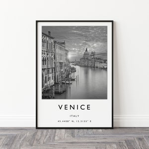 Venice Travel Print, Venice Italy Travel Poster, Italy Travel Print, Travel Art, Europe Travel Poster, Black and White, Gift, A2/A3/A4