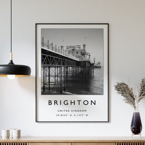 Stampa di viaggio di Brighton, poster di viaggio di Brighton, Inghilterra, stampa di viaggio al mare, arte di viaggio, poster di viaggio, bianco e nero, regalo, formato A2/A3/A4